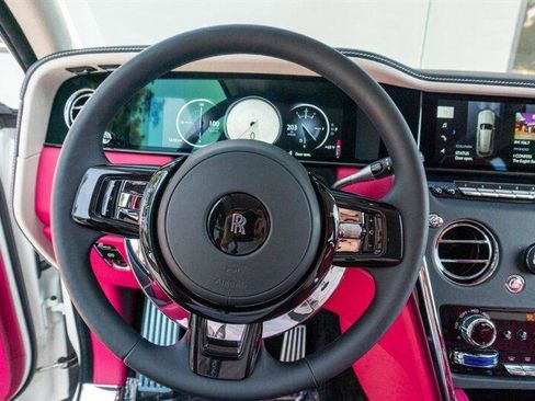 Used 2025 Rolls-Royce Cullinan image 79