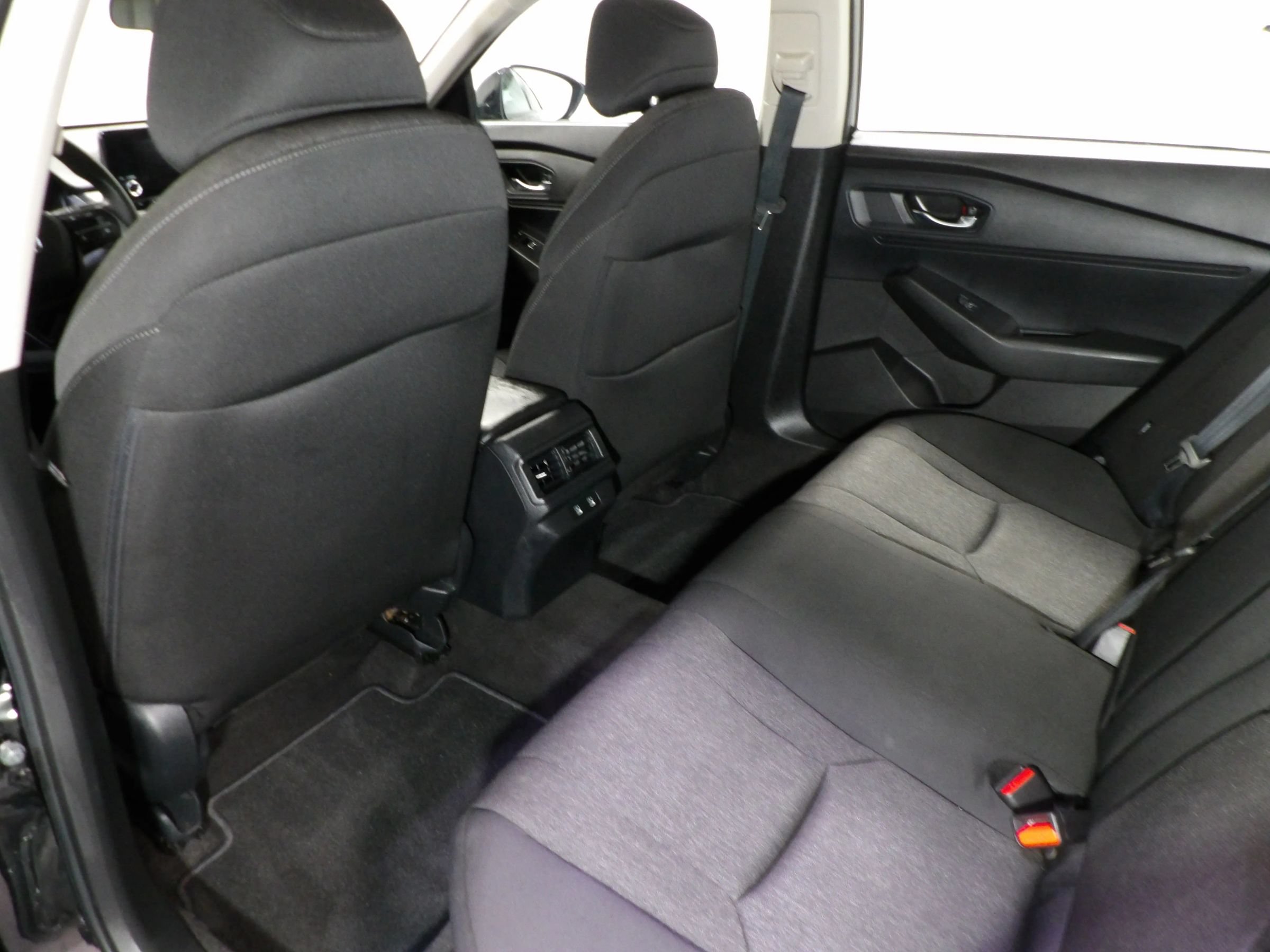 Used 2025 Honda Accord SE image 10