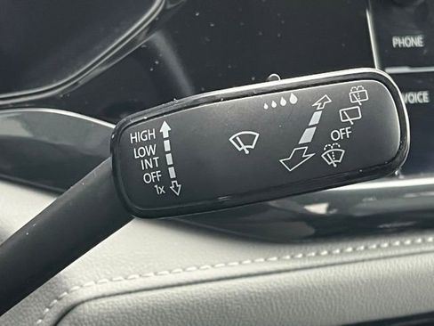 Used 2022 Volkswagen Taos SEL image 44