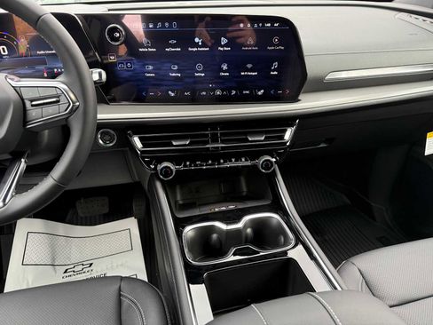 New 2026 Chevrolet Traverse LT image 11
