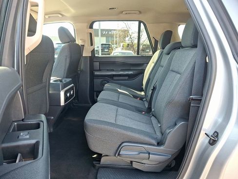 Used 2024 Ford Expedition Max XLT RWD image 11