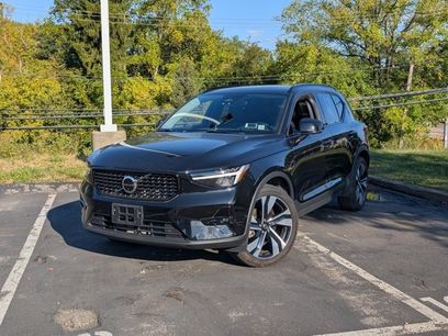 Used 2023 Volvo XC40 B5 Plus w/ Driver Assist Package