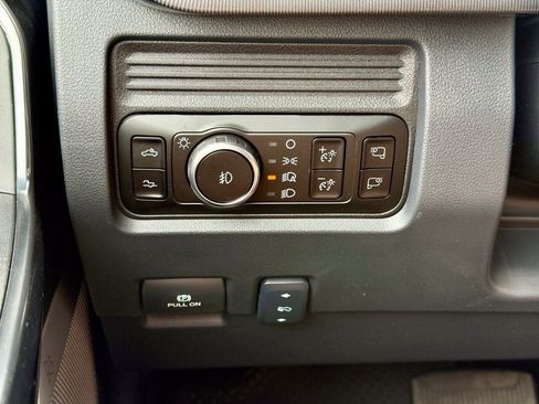 New 2026 Ford F250 Platinum w/ Tremor Off-Road Package image 25