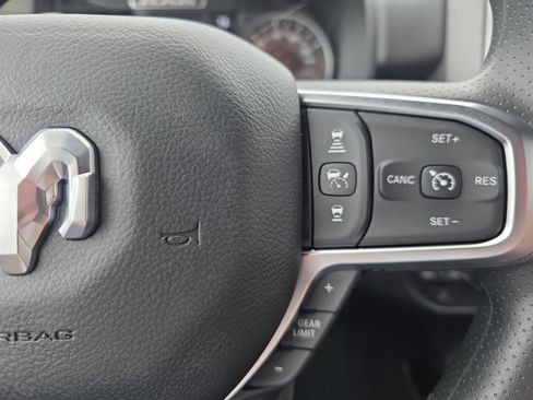 New 2026 RAM 1500 Express AWD/4WD image 15