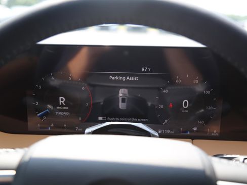 New 2025 Nissan Armada SL w/ Convenience Package image 33