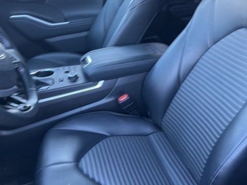 Used 2023 Toyota Highlander XSE image 10