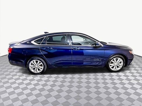Used 2016 Chevrolet Impala LT w/ Convenience Package image 11