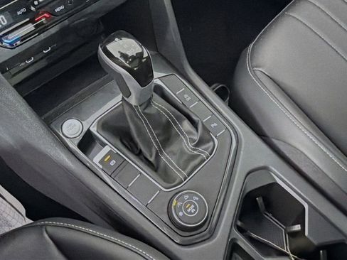 Used 2024 Volkswagen Tiguan SE R-Line AWD/4WD image 16