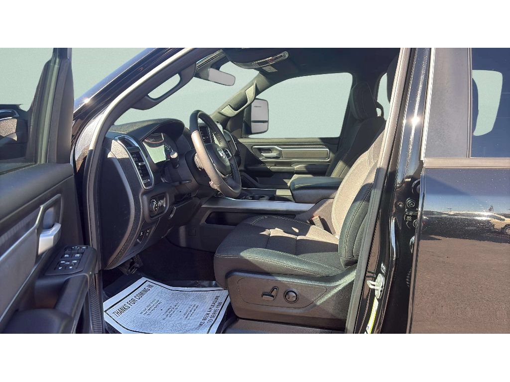 Used 2025 RAM 1500 Big Horn AWD/4WD image 7