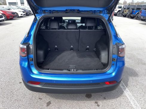 Used 2025 Jeep Compass Limited AWD/4WD image 32