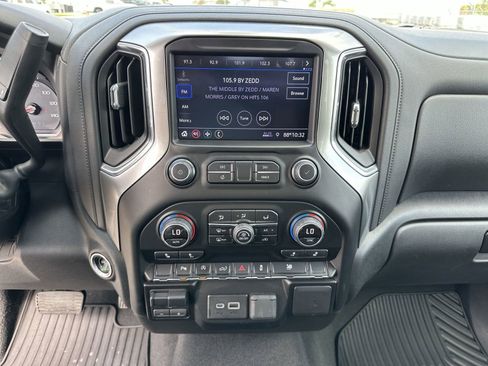 Used 2019 Chevrolet Silverado 1500 LT w/ All-Star Edition AWD/4WD image 13