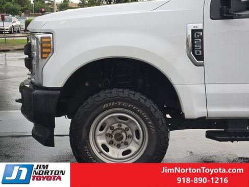 Used 2019 Ford F250 XL w/ Power Equipment Group AWD/4WD image 9