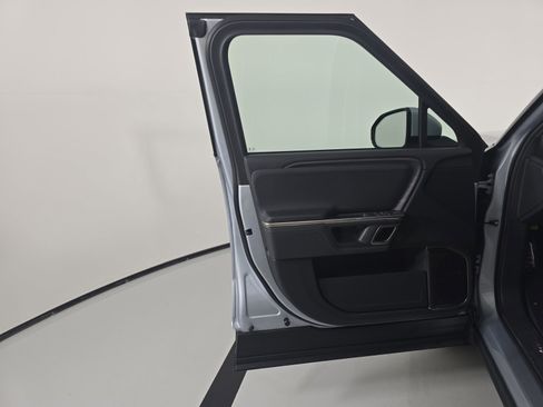 Used 2023 Rivian R1S Adventure image 16