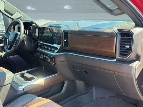 Certified 2024 Chevrolet Silverado 2500 High Country w/ Technology Package image 28