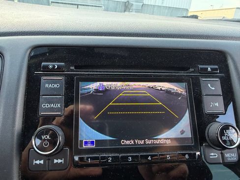 Used 2017 Honda HR-V LX image 12