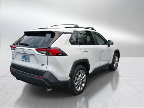 Used 2019 Toyota RAV4 XLE Premium w/ Advanced Technology Package AWD/4WD image 3
