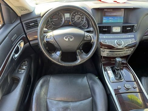 Used 2011 INFINITI M37 w/ Premium Pkg image 13