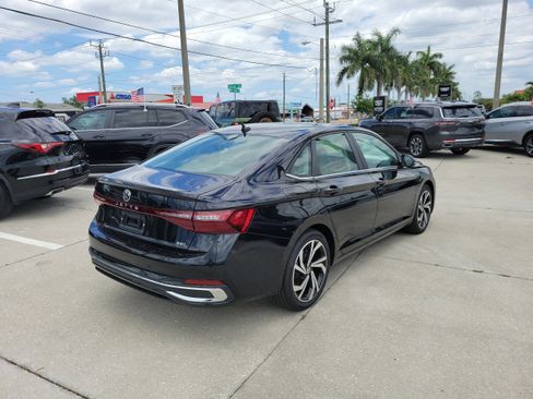 New 2026 Volkswagen Jetta SEL FWD image 4