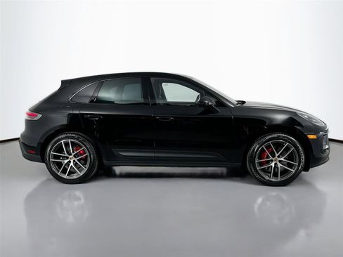 Certified 2025 Porsche Macan S AWD/4WD image 8