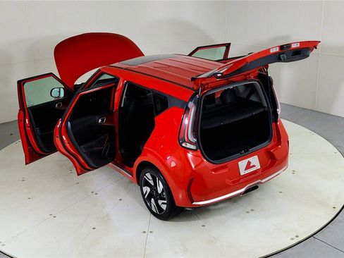 Used 2025 Kia Soul GT-Line w/ GT-Line Technology Package image 26