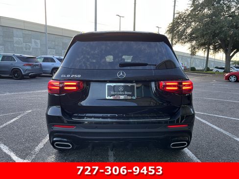 Certified 2024 Mercedes-Benz GLB 250 image 4