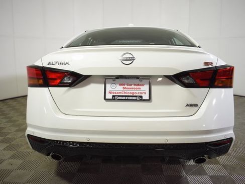 Certified 2025 Nissan Altima 2.5 SR image 5