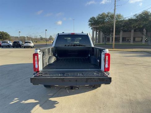 Used 2024 Ford F250 XLT w/ FX4 Off-Road Package image 6