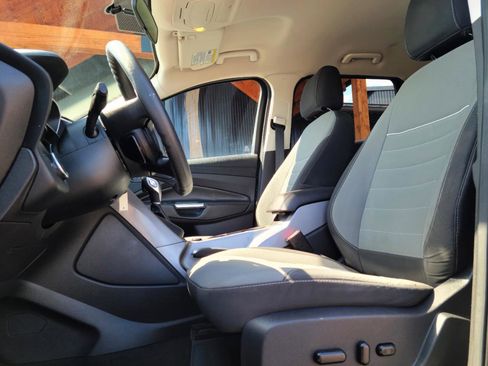 Used 2015 Ford Escape SE FWD image 13