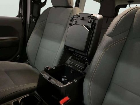 Used 2025 Jeep Wrangler Unlimited Sahara w/ Safety Group image 57