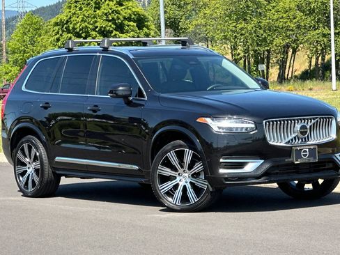 Used 2023 Volvo XC90 T8 Plus w/ Protection Package Premier AWD/4WD image 1