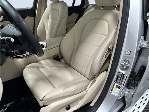 Used 2016 Mercedes-Benz GLC 300 4MATIC image 27