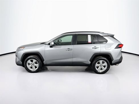 Used 2021 Toyota RAV4 XLE image 11