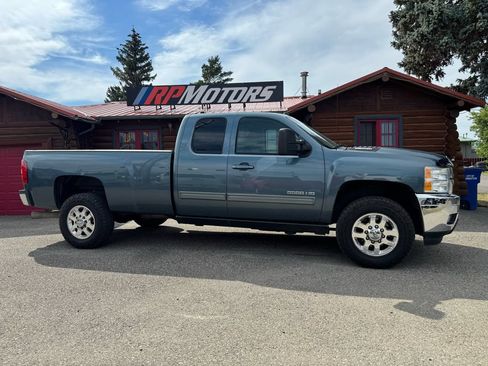 Used 2011 Chevrolet Silverado 3500 LTZ w/ LTZ Plus Package AWD/4WD image 3