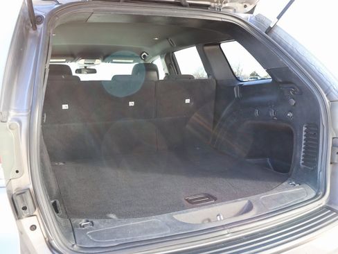 Used 2019 Jeep Grand Cherokee Laredo image 15