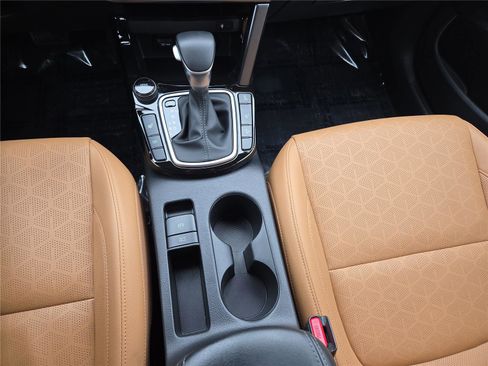 Certified 2024 Kia Seltos SX image 21