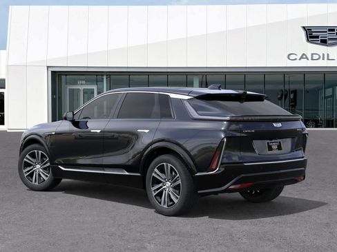 New 2025 Cadillac Lyriq Luxury image 3