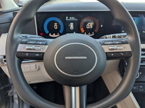 Used 2025 Hyundai Tucson SEL image 12