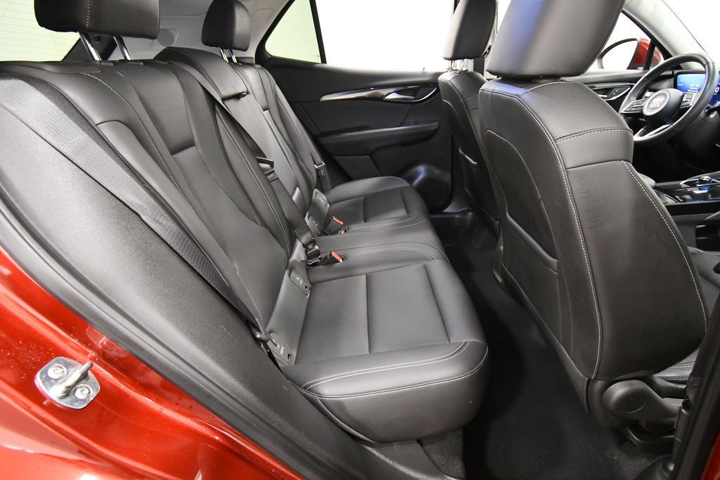Used 2024 Buick Envision Preferred AWD/4WD image 17