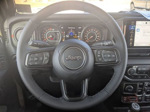 New 2026 Jeep Gladiator Mojave w/ Safety Group image 22