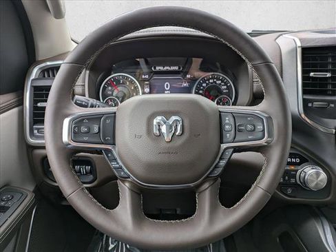 Used 2025 RAM 1500 Laramie AWD/4WD image 10