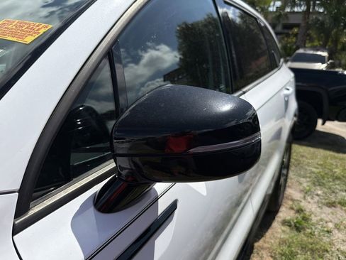 Used 2022 Kia Sorento S FWD image 5