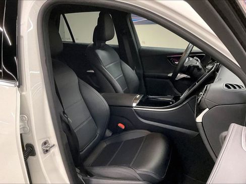 Certified 2024 Mercedes-Benz GLC 300 4MATIC image 7