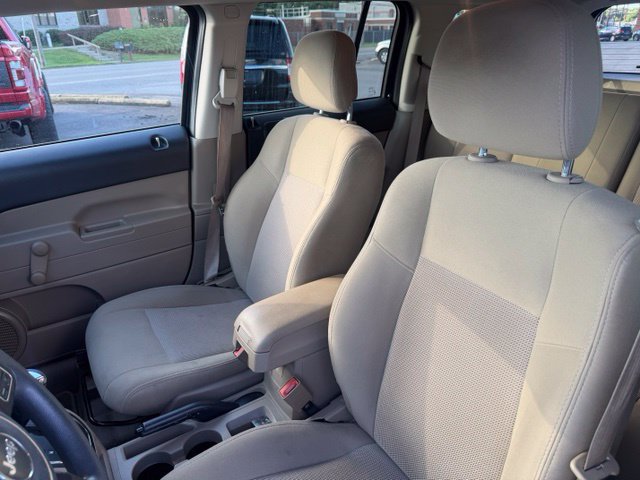 Used 2015 Jeep Patriot Sport AWD/4WD image 12