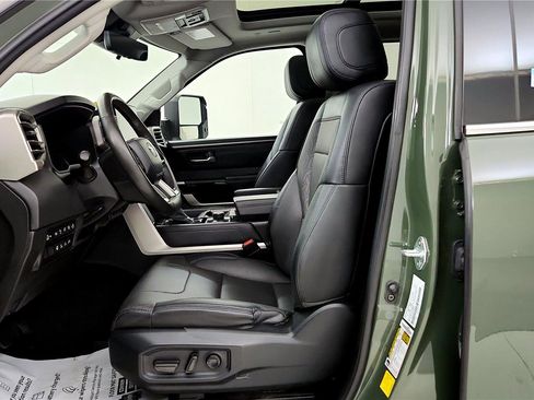 Used 2023 Toyota Tundra Limited AWD/4WD image 21
