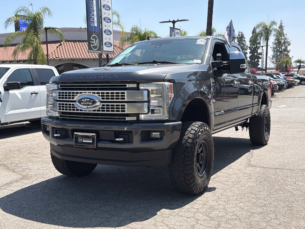 Used 2019 Ford F250 Platinum w/ Platinum Ultimate Package AWD/4WD image 5