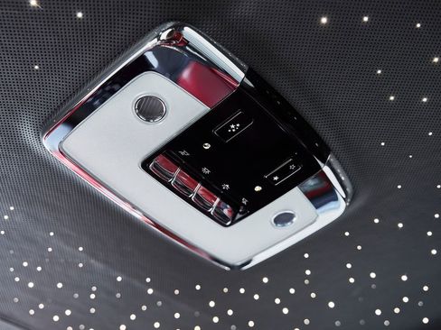 Used 2024 Rolls-Royce Cullinan Black Badge w/ Dark Exterior Package image 61