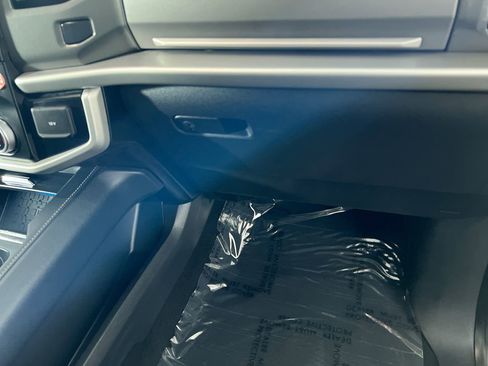 Used 2024 Ford Expedition Max XLT image 32