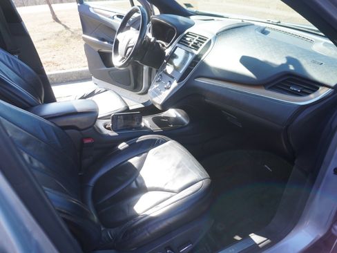 Used 2017 Lincoln MKC Select w/ Select Plus Package image 29