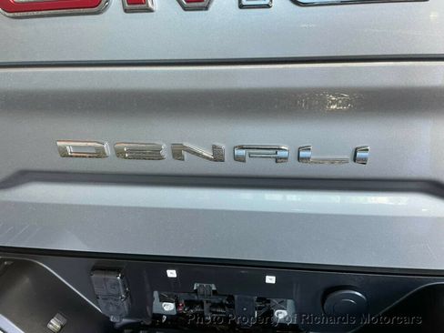 Used 2024 GMC Sierra 1500 Denali AWD/4WD image 7