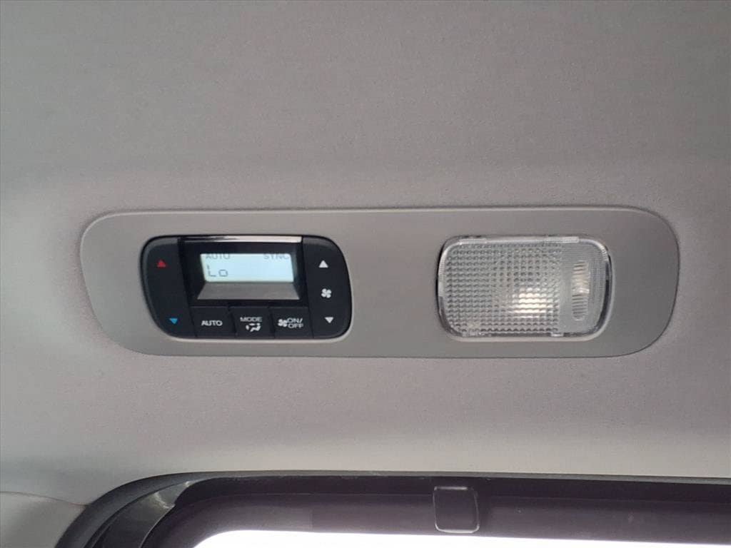 Used 2024 Honda Odyssey Elite image 25
